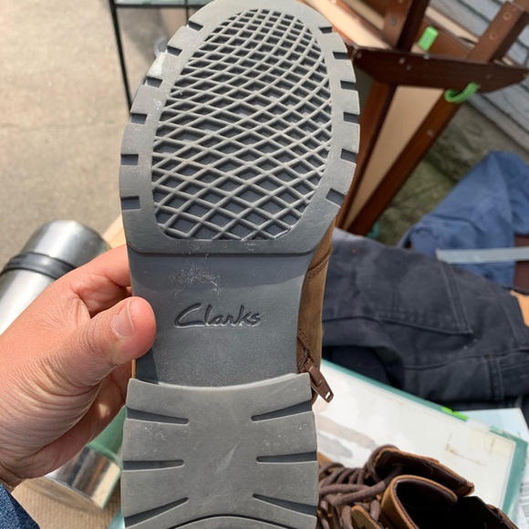 Clarks boots - Picture 3 of 3